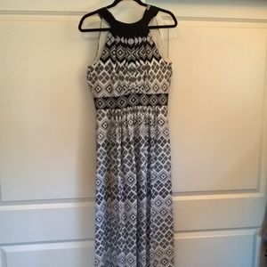 Black white halter maxi tie neck